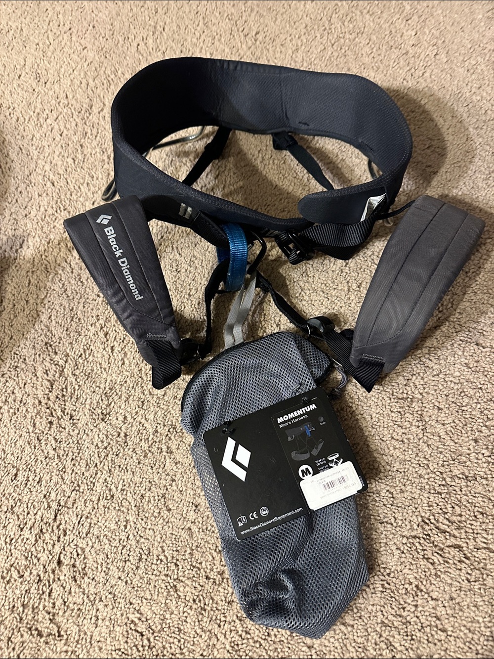 Black Diamond Momentum Climbing Harness in Black and Gray